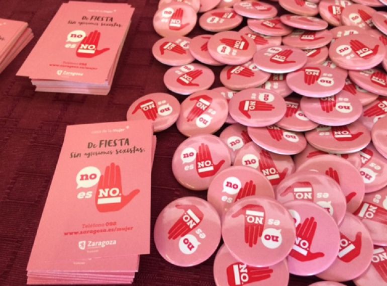 Los bares de Zaragoza ya pueden solicitar las servilletas contra las agresiones sexistas para las Fiestas del Pilar