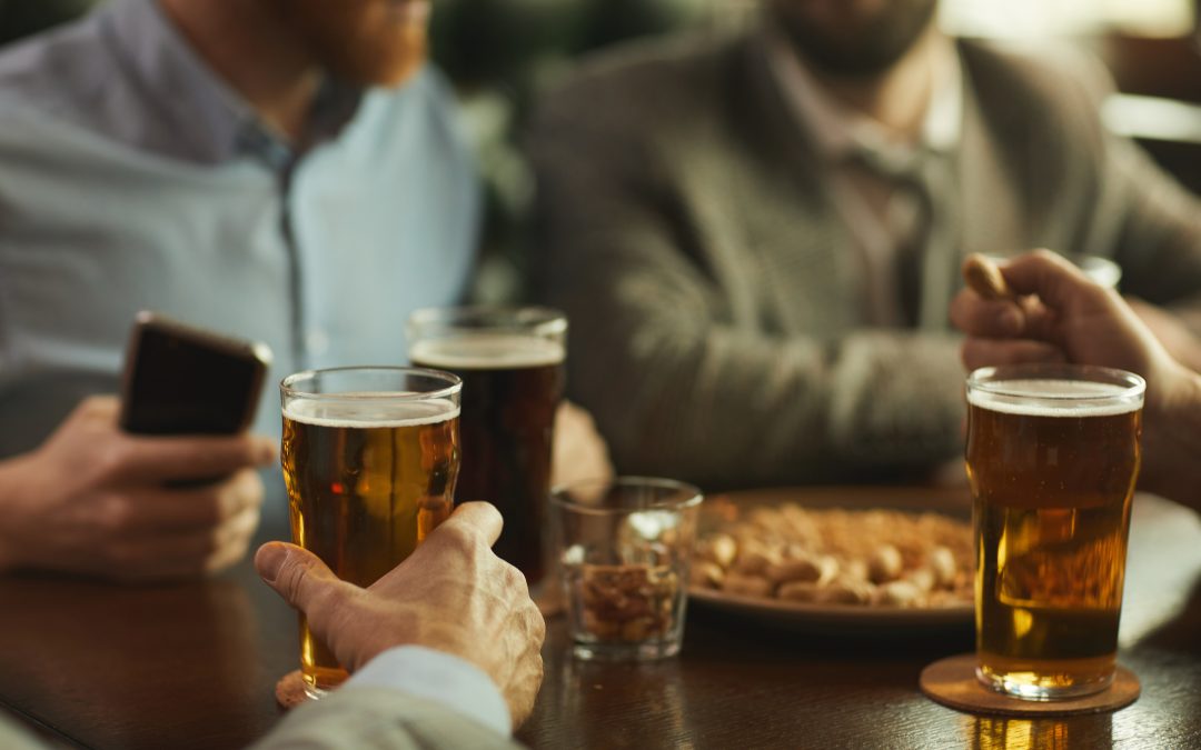 Se traspasa bar en Calle María Moliner