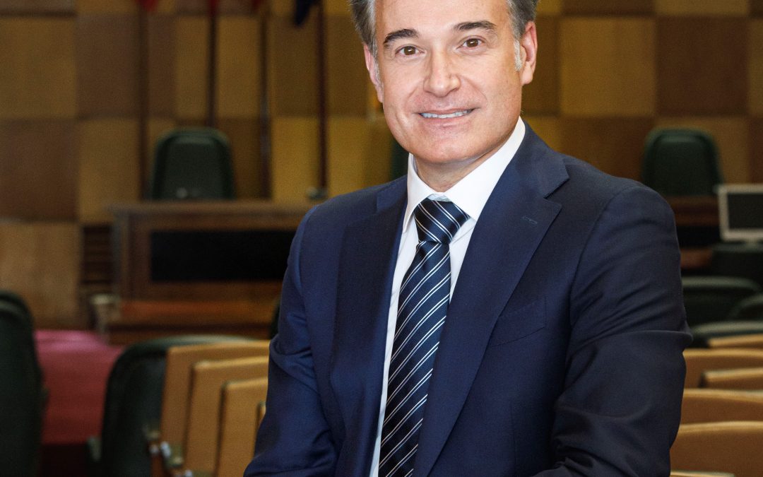 Víctor Manuel Serrano: «La hostelería de la ciudad fue responsable durante la pandemia»